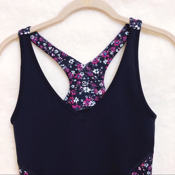 Gap Fit Flower Colorblock Print Racer Tank - Picture 5 of 8